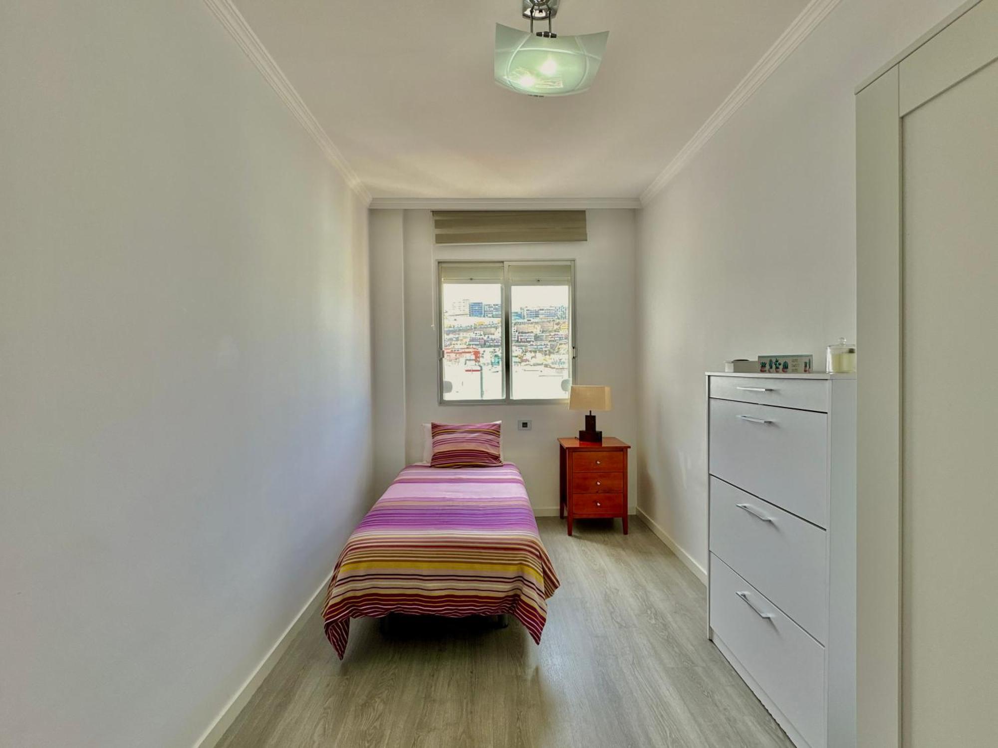 Hostiguest Coliving Leon Y Castillo Лас-Пальмас-де-Гран-Канария Экстерьер фото