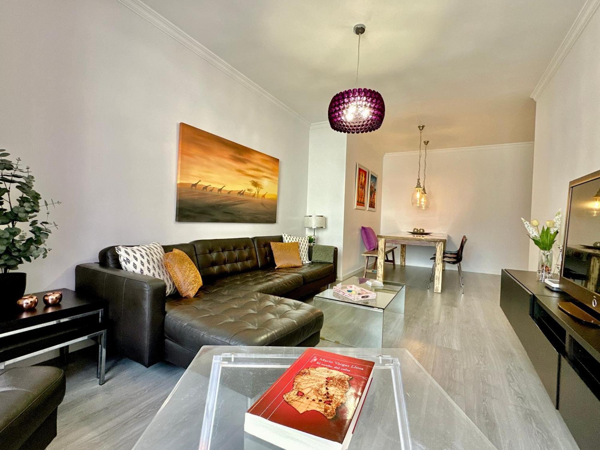 Hostiguest Coliving Leon Y Castillo Лас-Пальмас-де-Гран-Канария Экстерьер фото