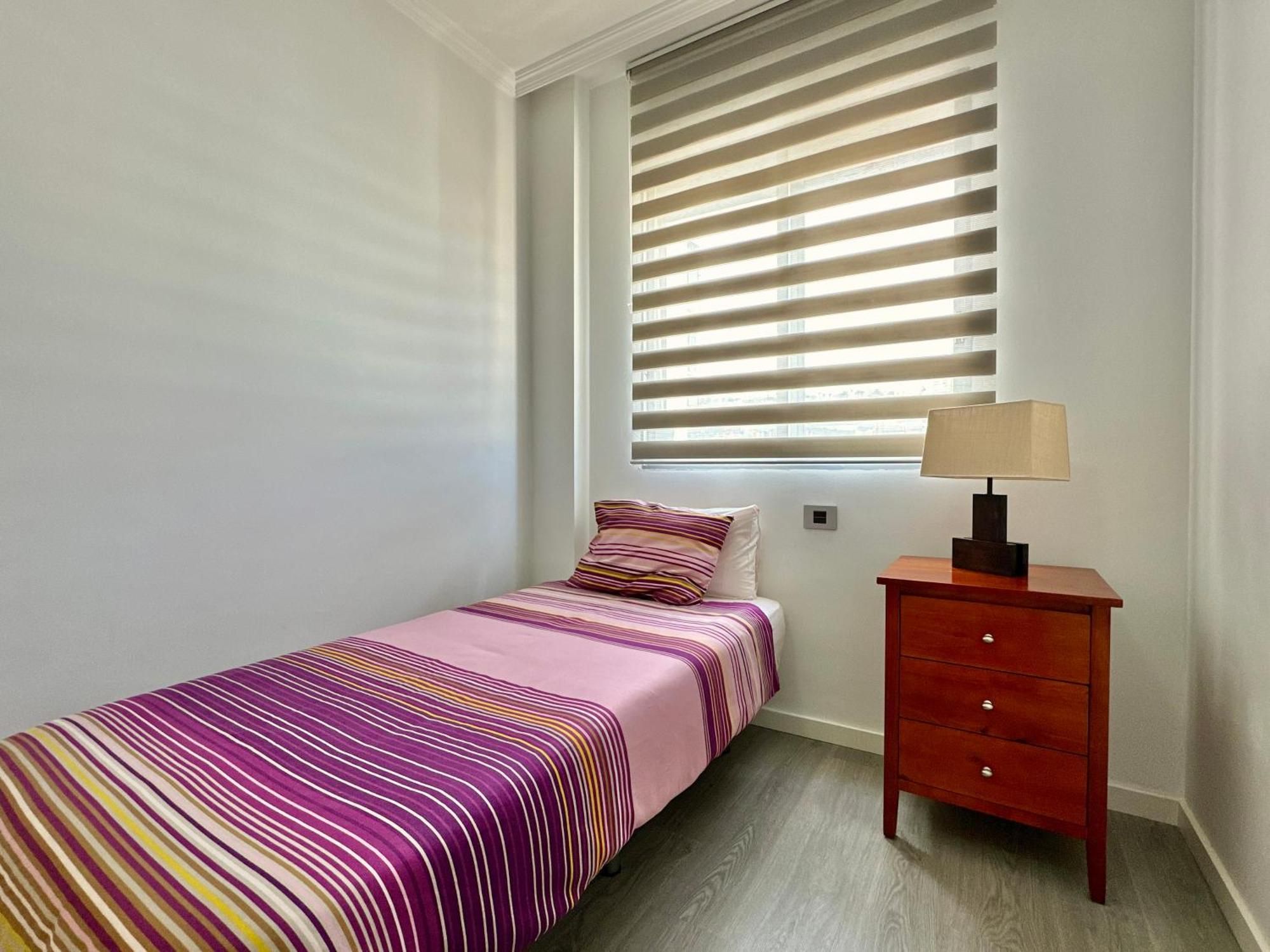 Hostiguest Coliving Leon Y Castillo Лас-Пальмас-де-Гран-Канария Экстерьер фото